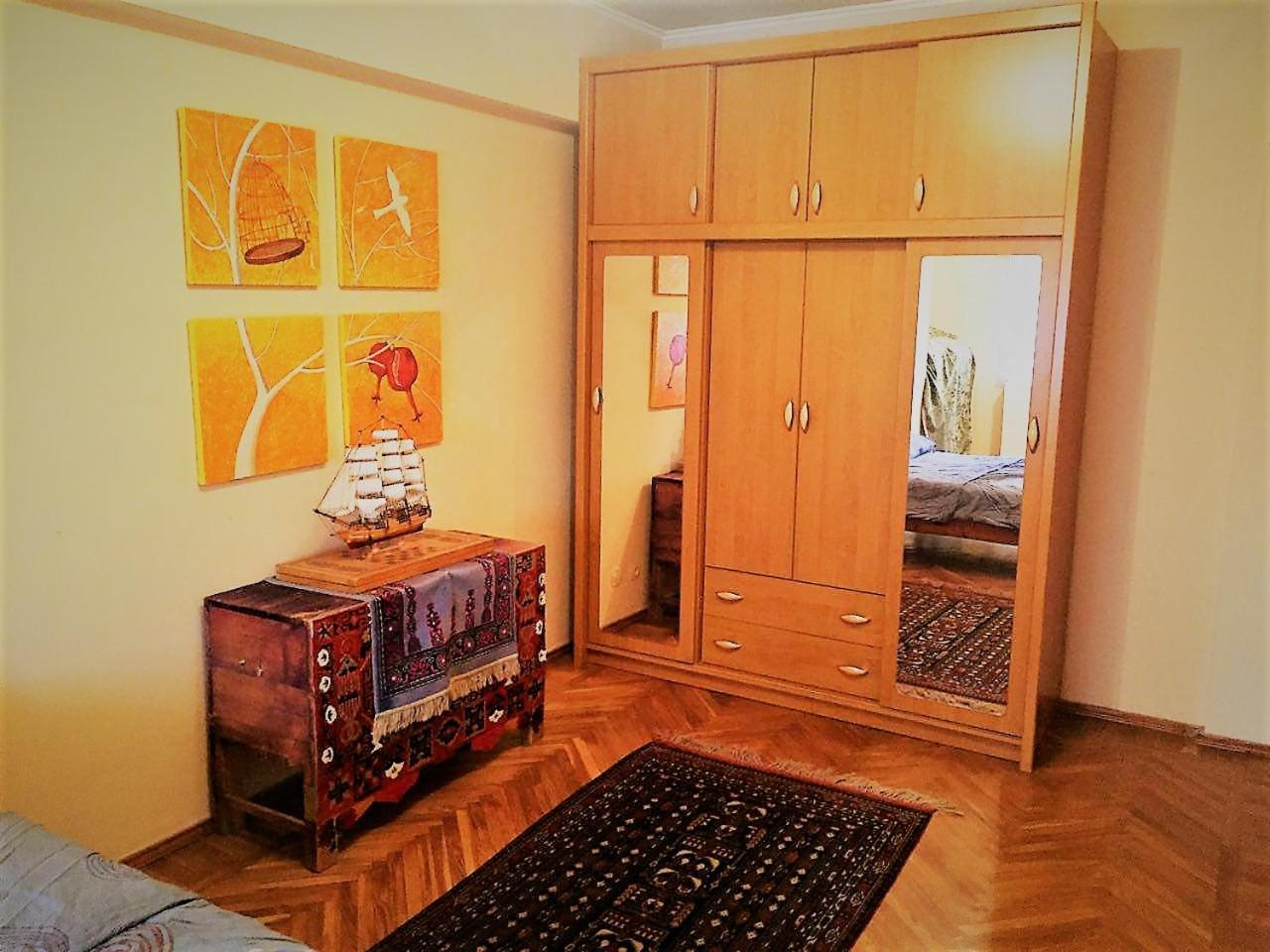 Apartamento de 100 m² en Distrito Shaykhontohur, con 3 habitación Taskent Exterior foto